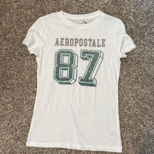 Aeropostale 87 Appliqué Graphic Tee, size M Women’s green and white